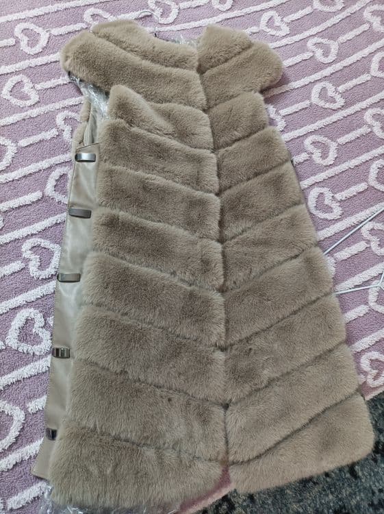 Продам срочно жилет из меха — 2