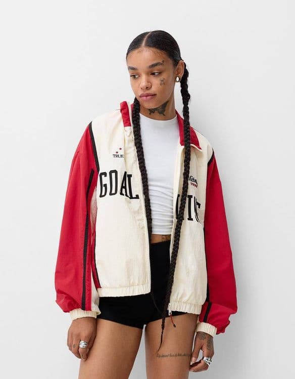 Ветровка Bershka Xs — 1