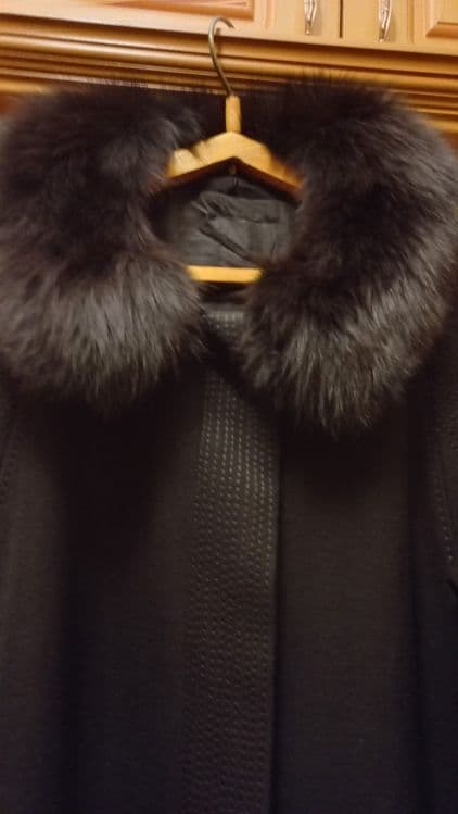 Пальто женское фирмы Berghaus в хорошем состоянии — 2