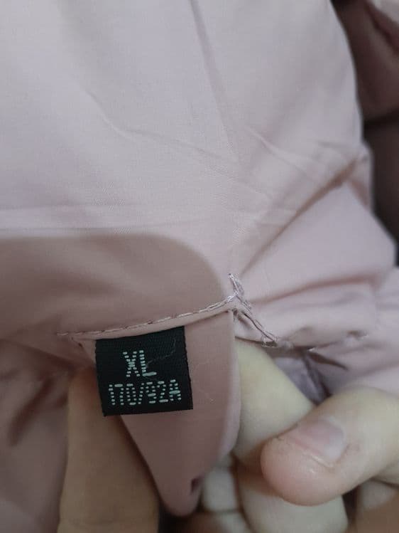 Bir kirilgan yangidek turibdi. Ikki taraflama kimsa bo'ladi razmer xl — 6