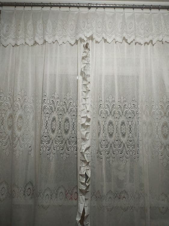 Тюль и портьеры. — 2