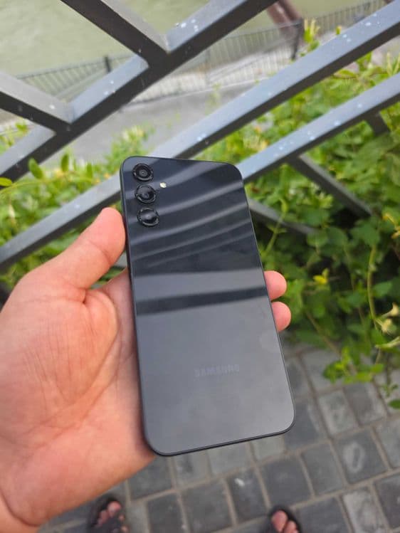 A24 Samsung Yangidek — 4