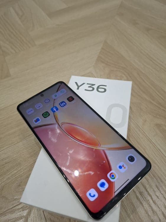 Vivo Y36 8/256GB — Идеал ҳолатда, Каробка-документ билан! — 2