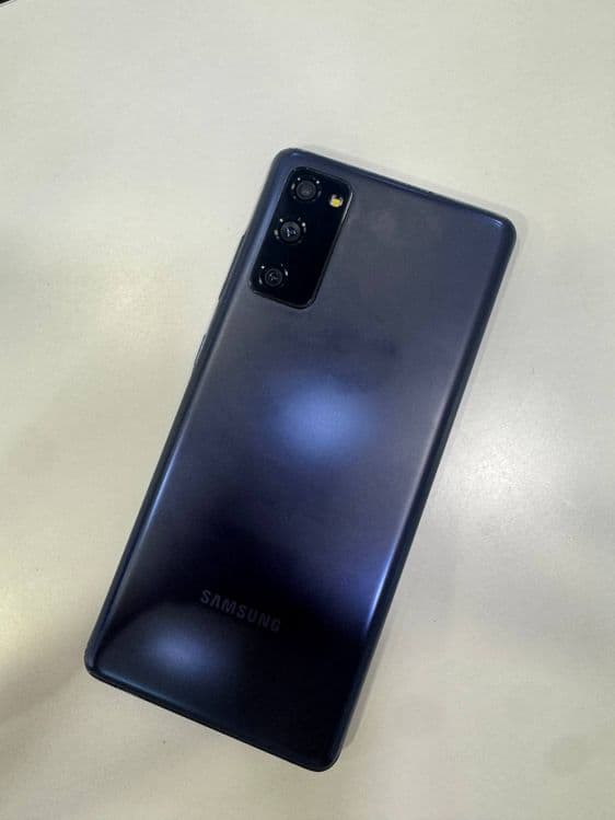 Samsung s20 fe 128 — 7