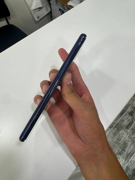 Samsung s20 fe 128 — 8