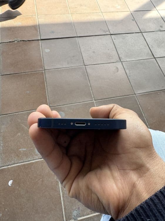 Iphone12 rodnoy100yomkost 256GB srochno — 3