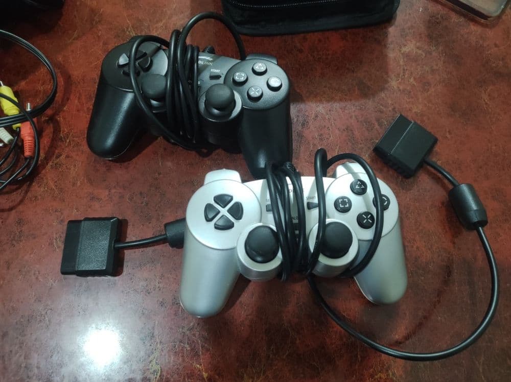 Продаю плейстейшн Sony 2 с дисками игр и джойстиками. — 11