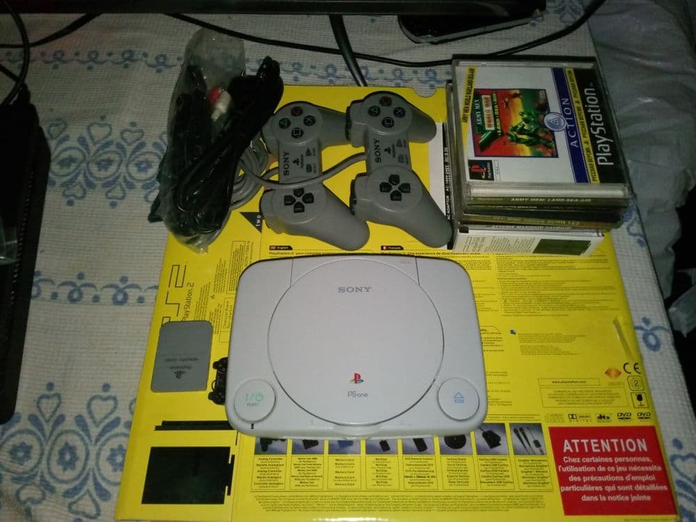 Ps one игравшая приставка в идеальном состояние! — 2
