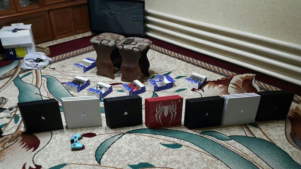 Playstation 4 PRO { 4K }. HDR. 1.TB + GAMES. { Как НОВЫЙ }. — 6