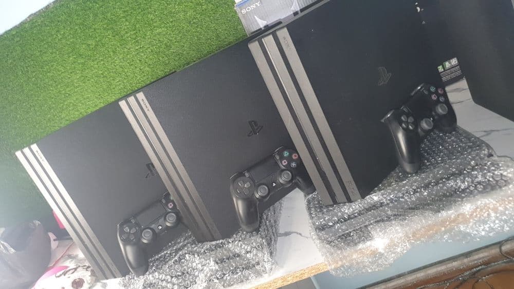 PlayStation 4 PRO OPTOM — 7