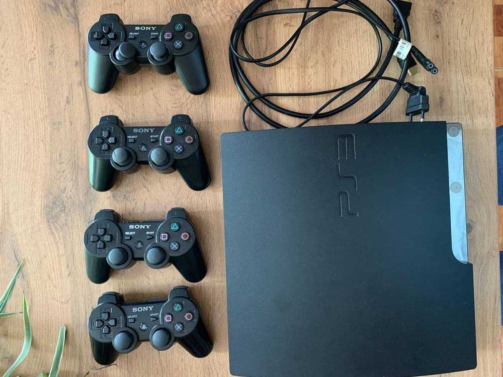 Plastation - 3 Slim — 14
