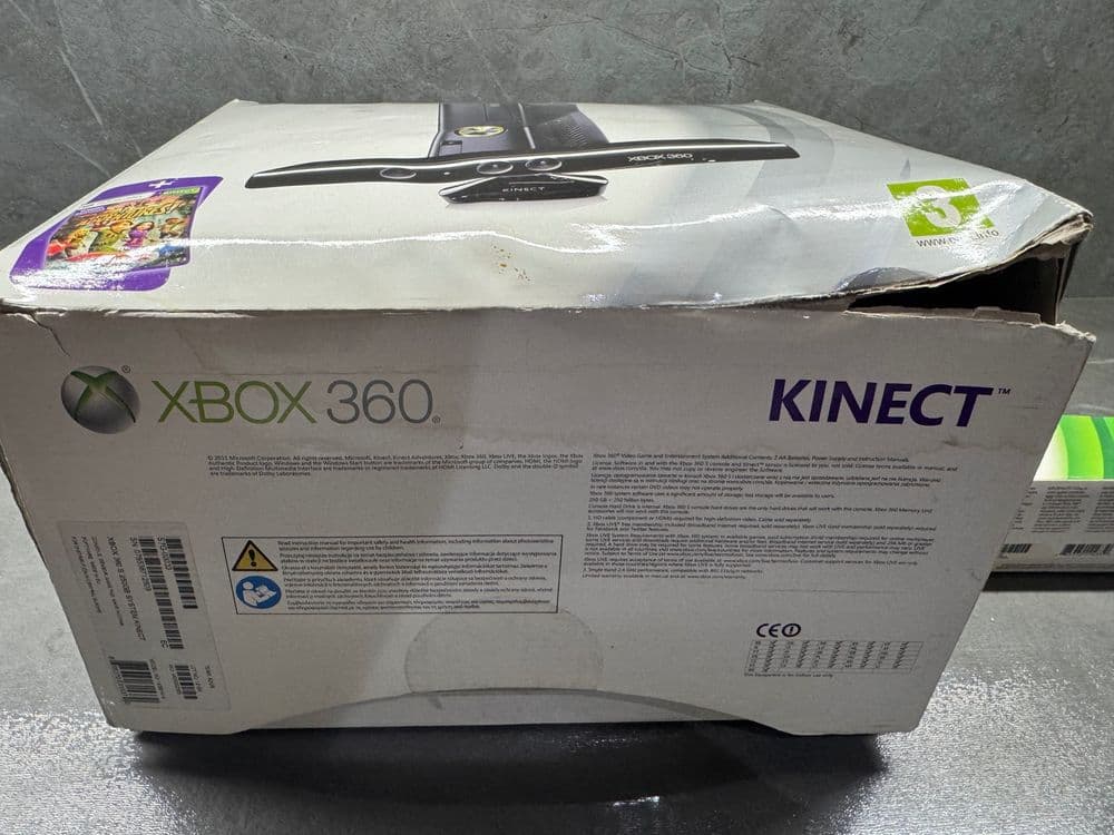 Xbox 360 Kinect + Wireless controller — 7