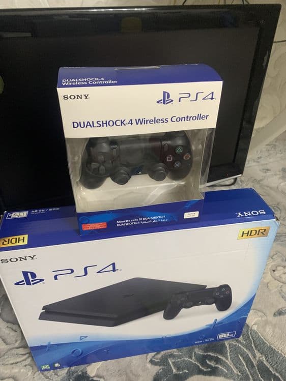 Playstation 4 slim 1TB 1 джестик 17 игр все новинки как на фото — 6