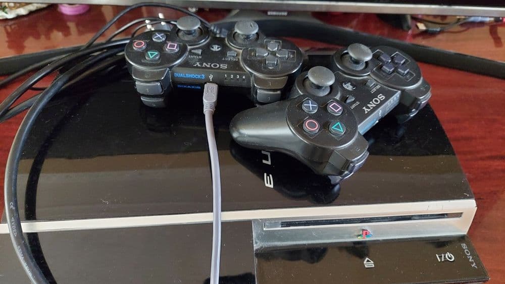Продаётся playstation 3 с 25 играми. — 1
