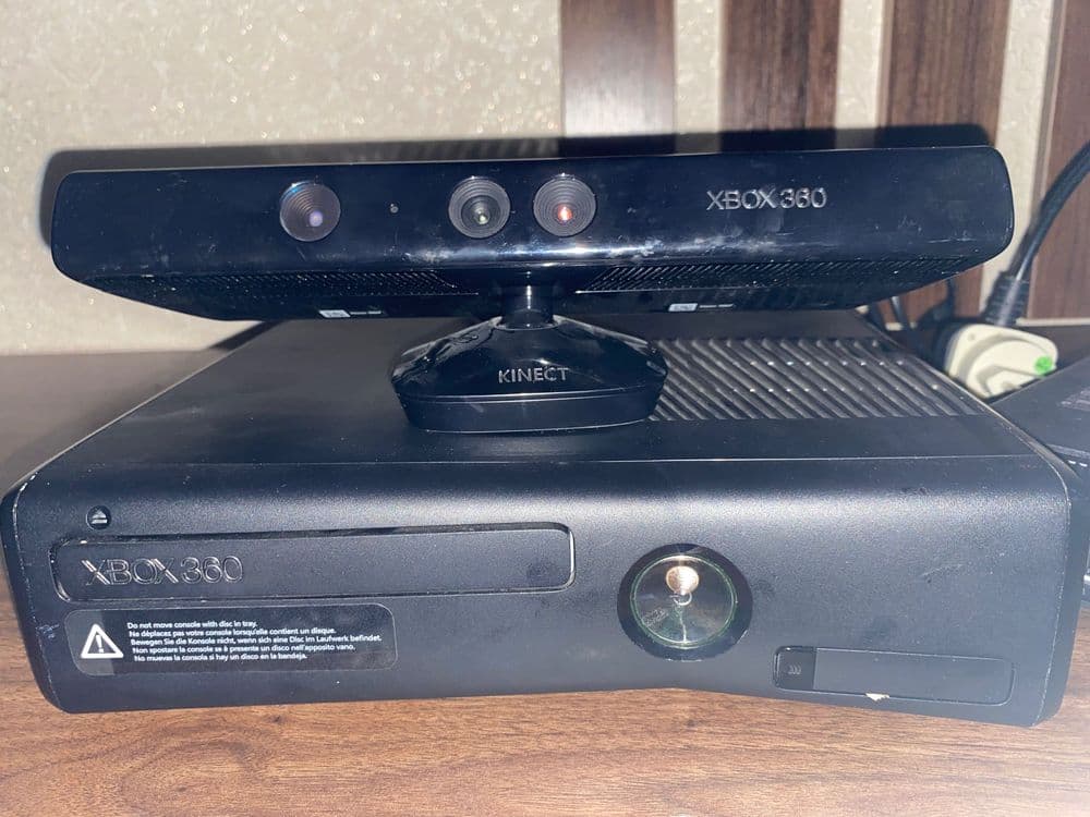 XBox 360 (Kinect) — 2