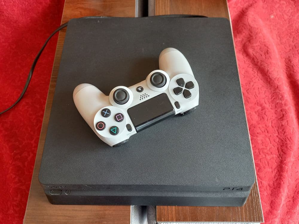 Play Station 4 слим. 1 Tb. Идеал холатда — 1