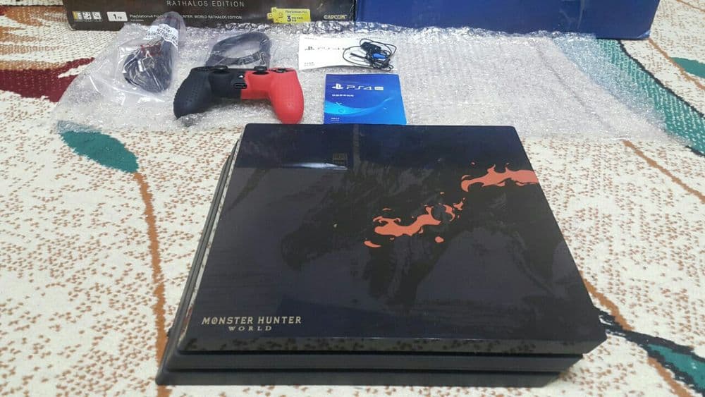 Playstation 4 PRO. { 4K } HDR. 1.TB  { MONSTER HUNTER } Limited. — 6