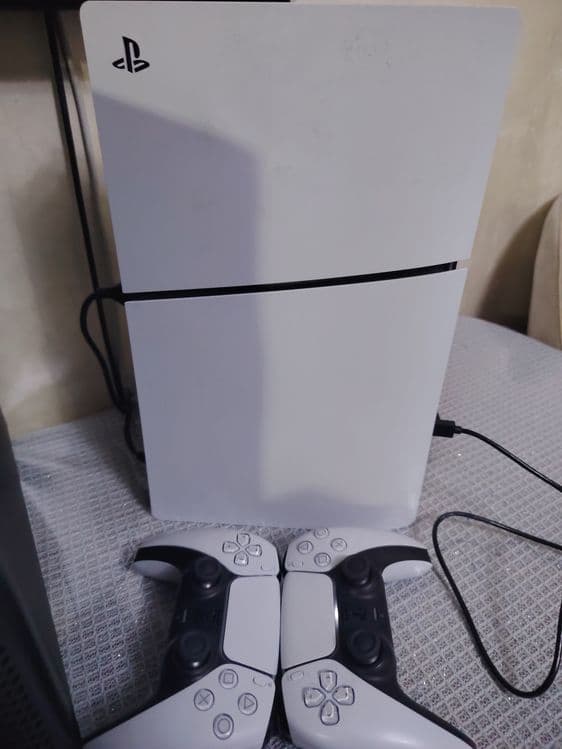 PlayStation 5 Slim — 3