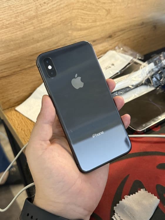 Iphone xs 64GB black — 7