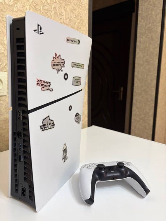 PS5 SLIM 1TB без каробки в идеальном состоянии, привезена из Кореи — 3