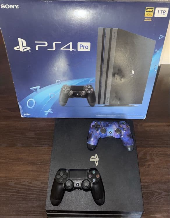 Playstation 4 pro 1-TB — 3
