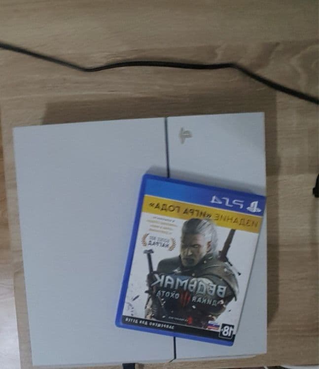 playstation4 fat + 1 игра — 1