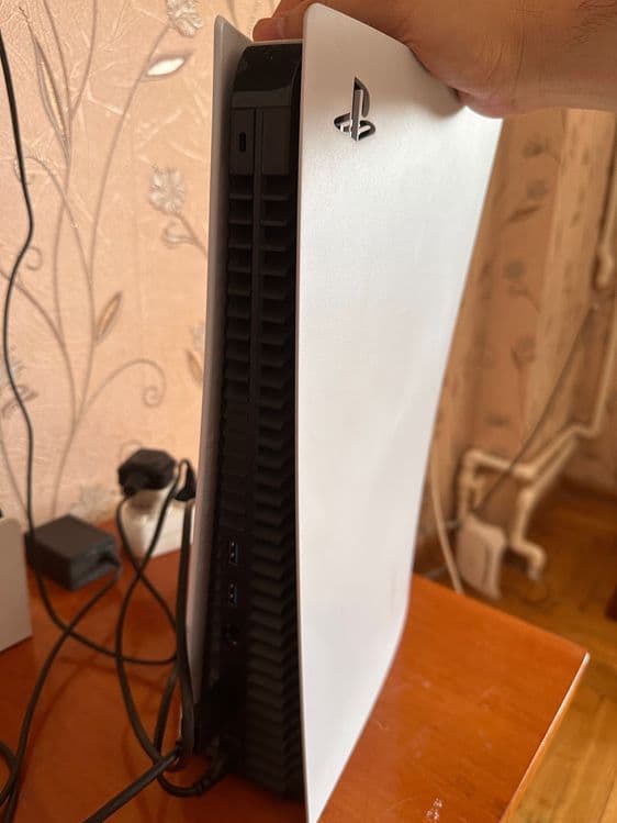 Sony PlayStation 5 — 8