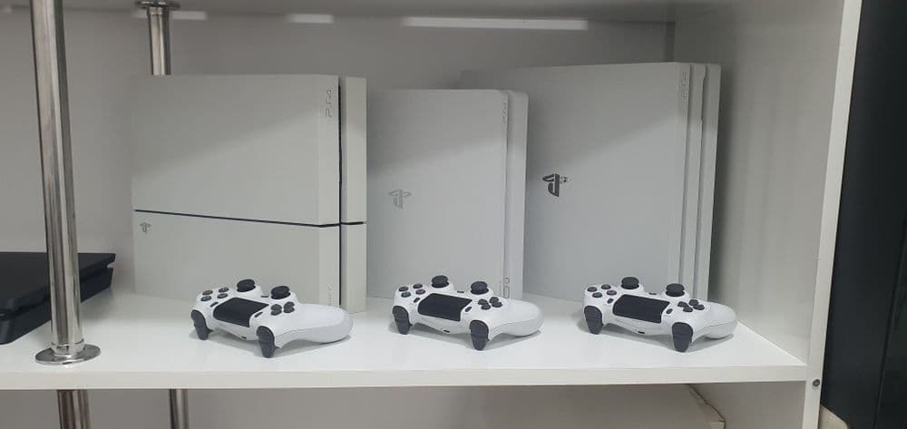 Ps4 slim playstation korreyadan kelgan sony pristavka tayyor biznes — 12