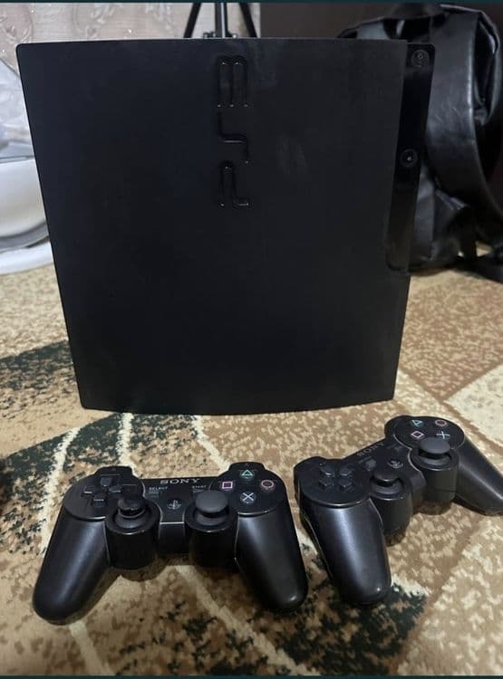Playstation 3 Slim sotiladi 4 ta pult bilan — 5