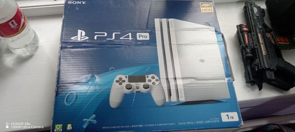 Sony PlayStation 4 Pro 1TB sotiladi. — 2