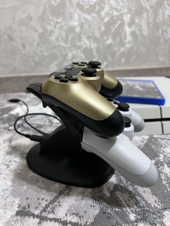 Ps4 sotiladi  512gb — 3