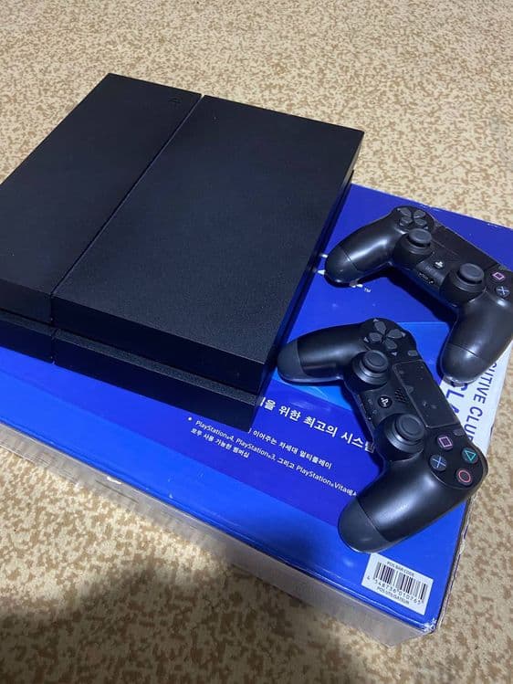 Playstation 4 fat — 2