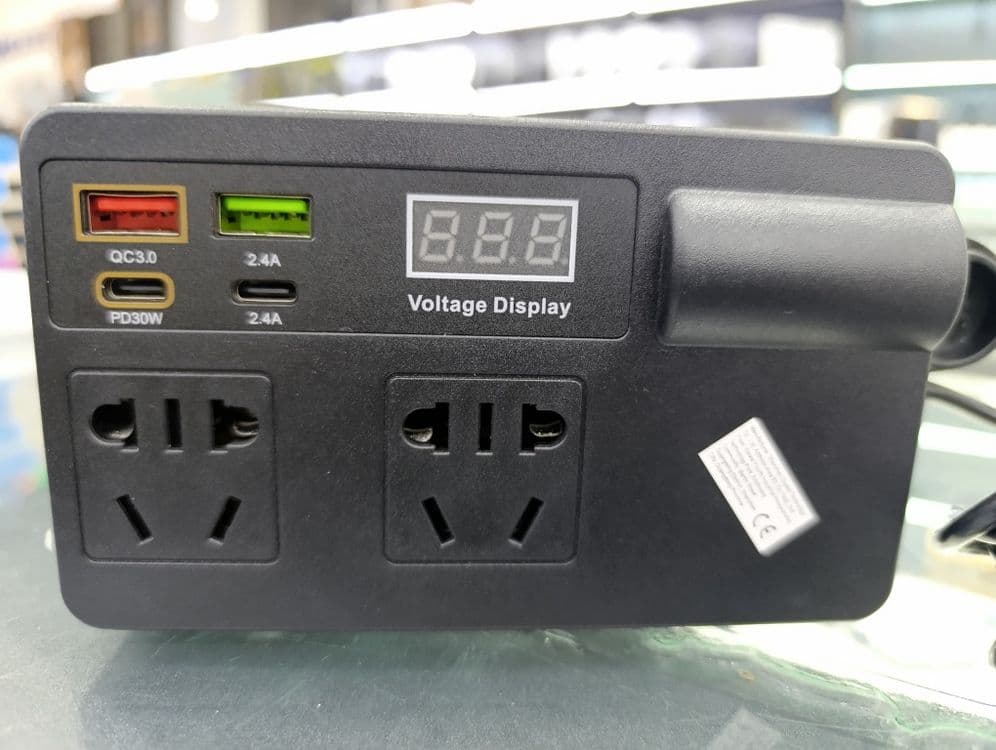 Инвертор от прикуривателя  5 v 2,4 a, 9 v 3 a,12 v 2,5 a,110-220 DC — 4