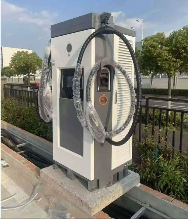 160 kw и 180 kw зарядное станция для портов GBT, CCS1, CCS2 — 2