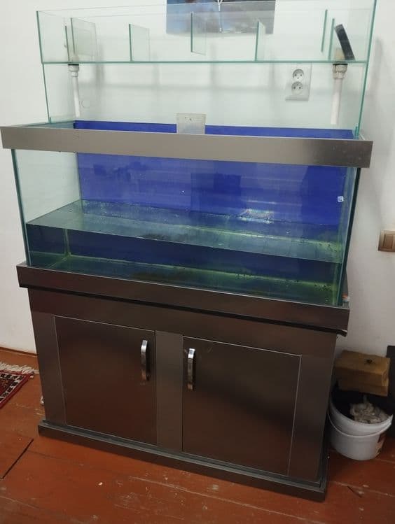 Akvarium i pastavkasi menen birge satiladi 250litrlik akvarium — 3