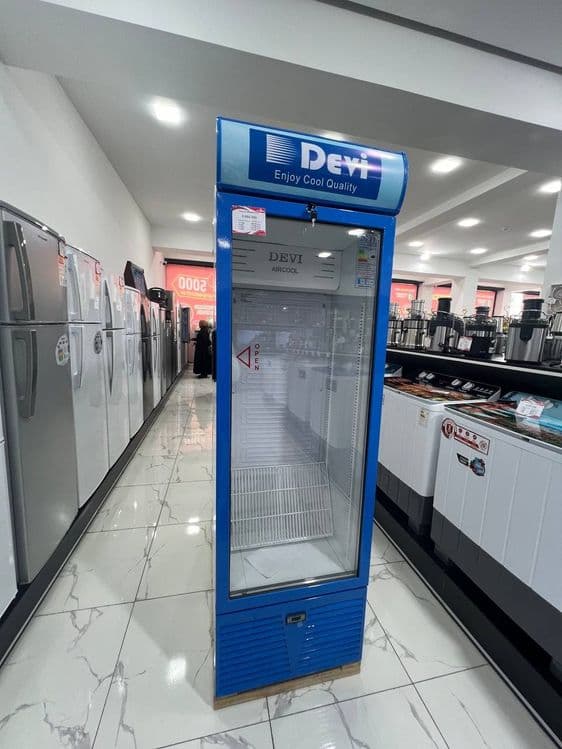 Новые фирменные витринные холодильники DEVI. Объем 380литр. — 2