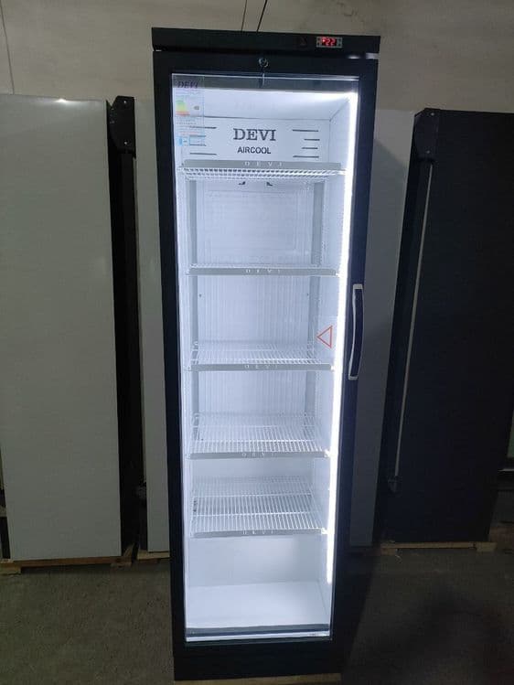 Новые фирменные витринные холодильники DEVI  500литр. — 2