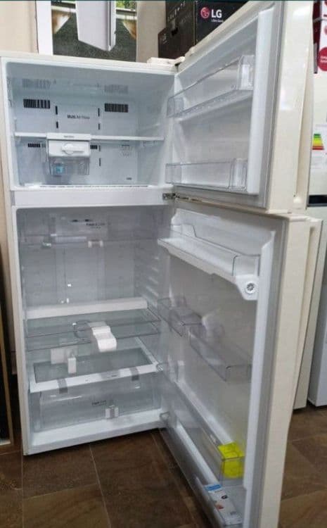 Xaladilnik  LG 702 — 7