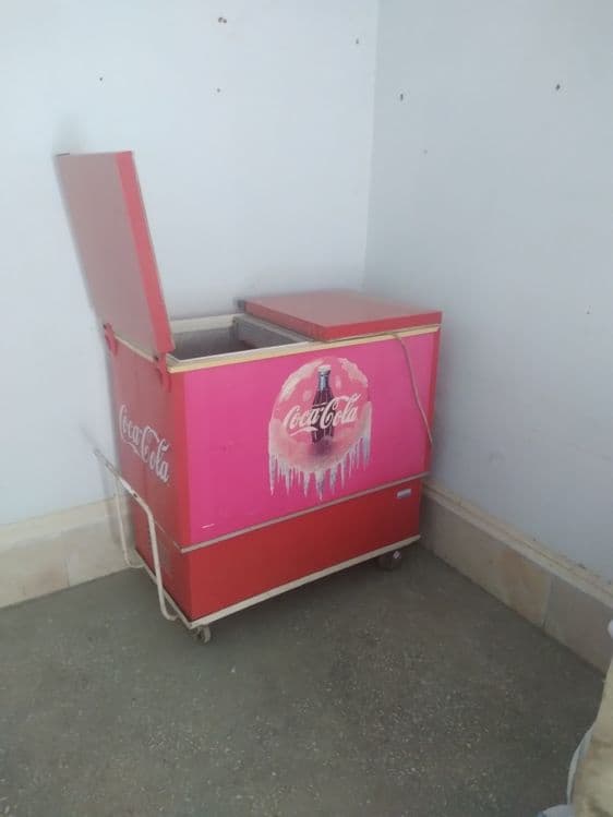 Xolladelnik  sotiladi — 2