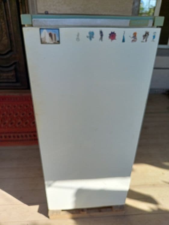 Холодильник продается Орск — 2