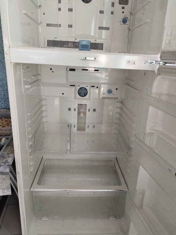 Продаётся большой холодильник — 7