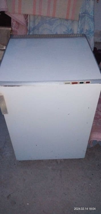 Морозильник Бирюса — 10