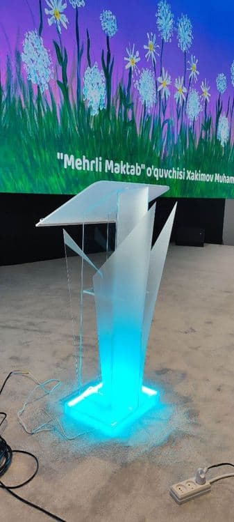 Antiqa noodatiy akrildan — 1