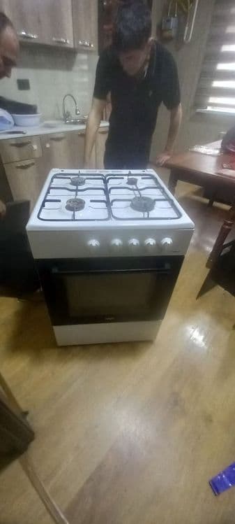 Срочно продаётся газ плита Артел — 2