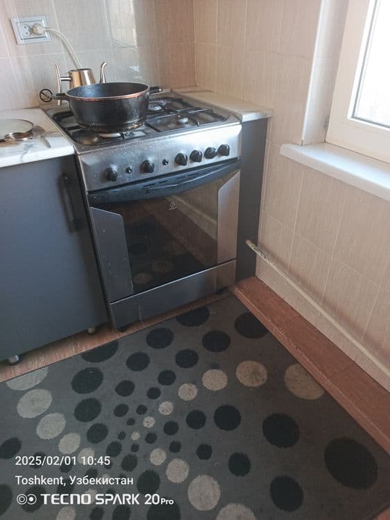 Продам газовую плиту Indesit — 1