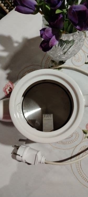 Электрический, фарфоровый чайник. . — 3