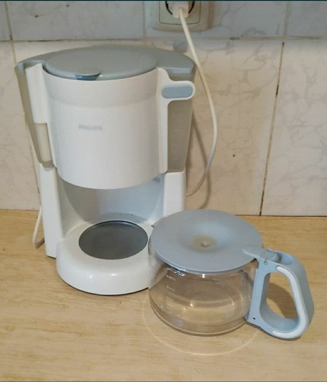 Кофеварка капельная " PHILIPS" . — 10