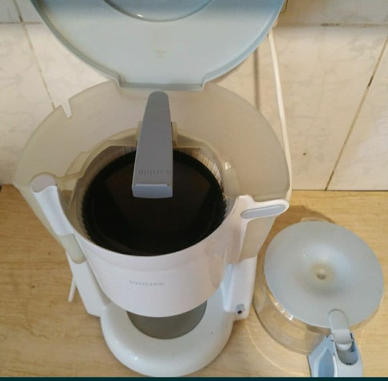 Кофеварка капельная " PHILIPS" . — 12