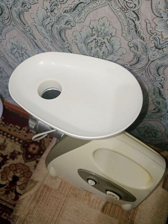 Продаётся мясорубки хорошо работает один месяц гарантия есть — 4