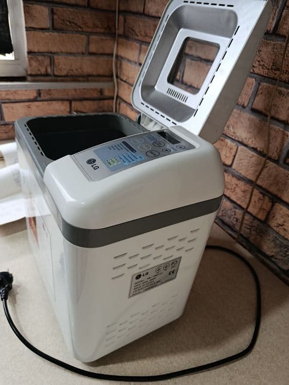 Хлебопечка LG HB1001CJ в отличном состоянии — 1